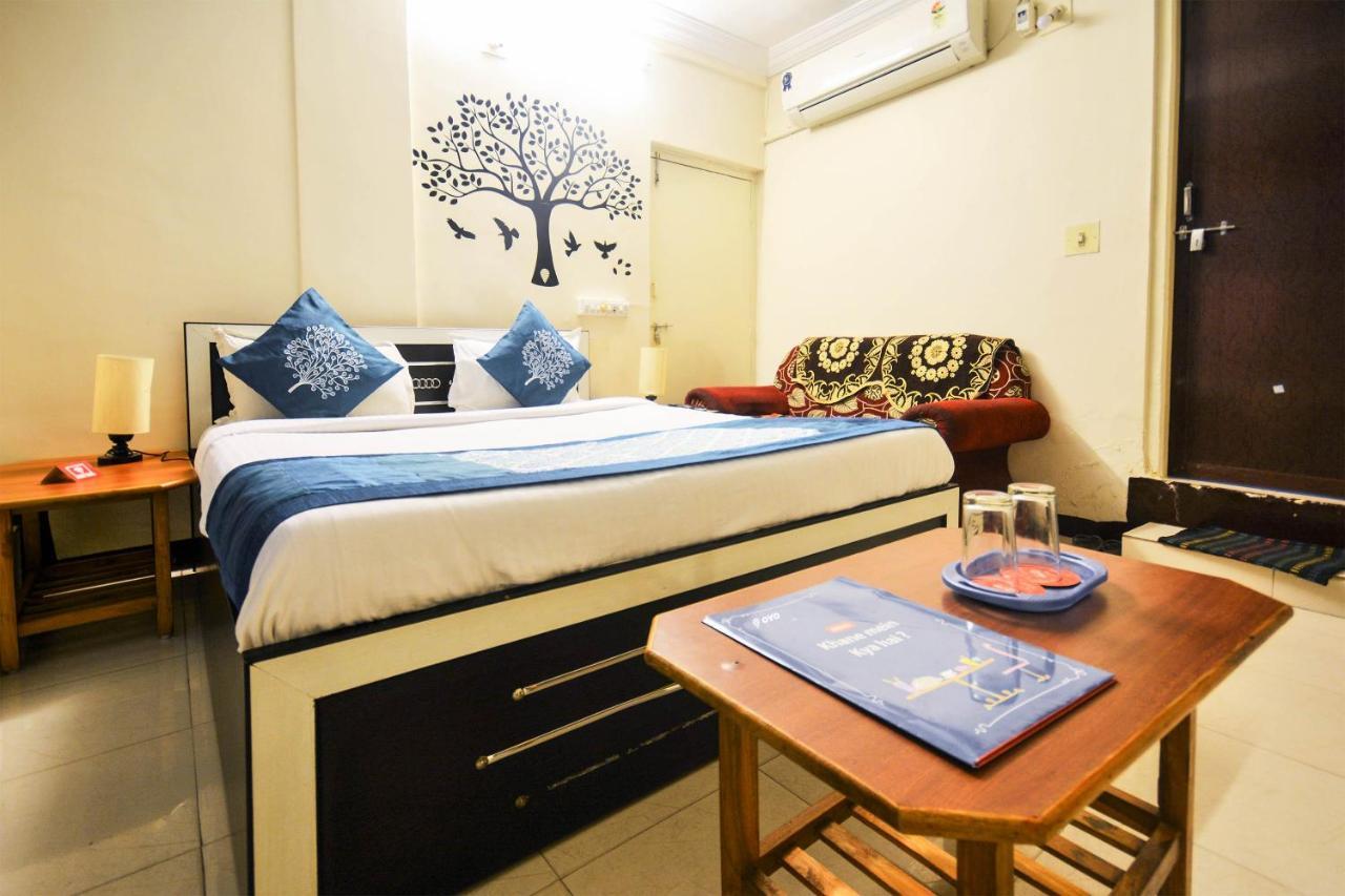 Oyo Hotel Blue Diamond Ahmedabad Ngoại thất bức ảnh