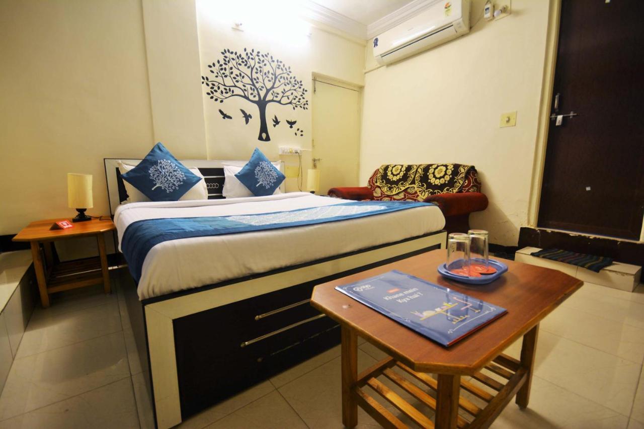 Oyo Hotel Blue Diamond Ahmedabad Ngoại thất bức ảnh