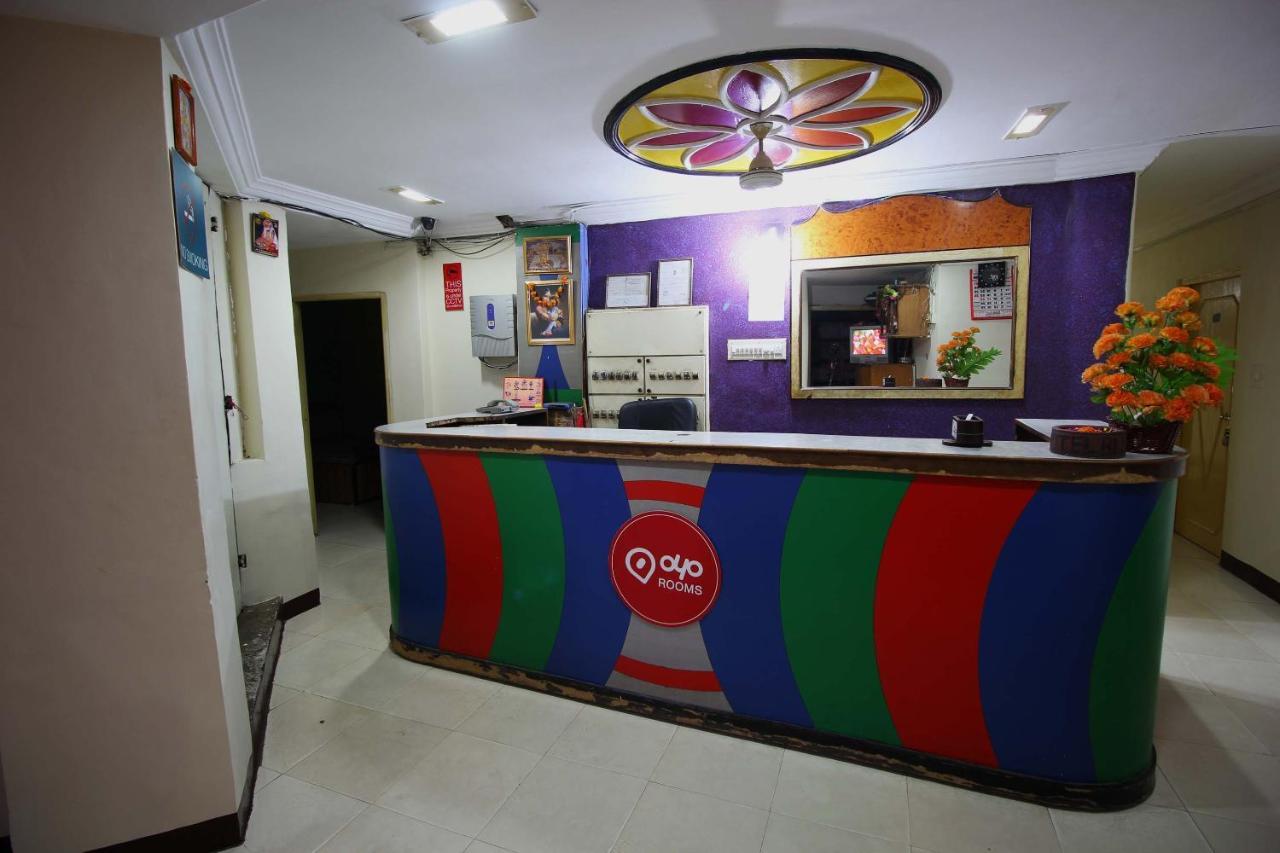 Oyo Hotel Blue Diamond Ahmedabad Ngoại thất bức ảnh